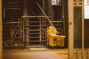 janitor bucket