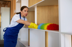 Move out cleaning services dusting
